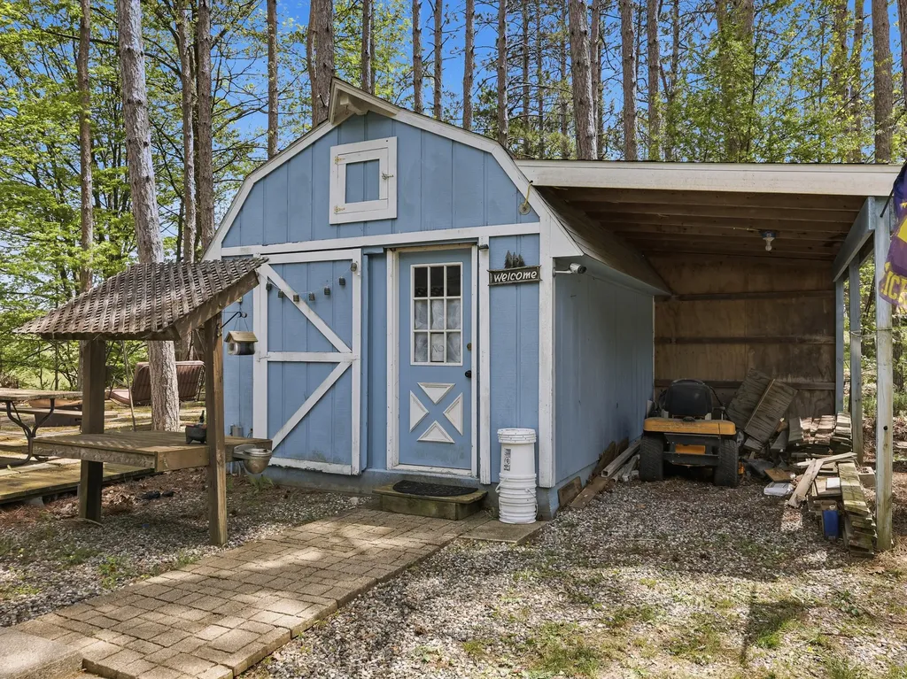 18648 Lawrence Drive Mecosta Township MI 49346