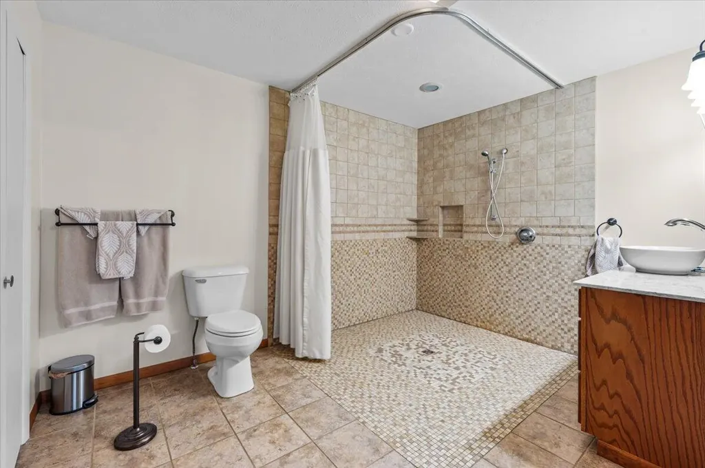 9158 W School Section Lake Drive Morton Township MI 49332