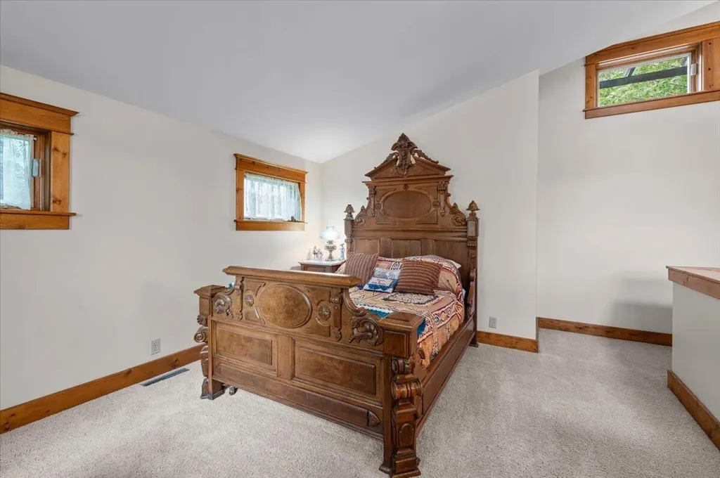 9158 W School Section Lake Drive Morton Township MI 49332