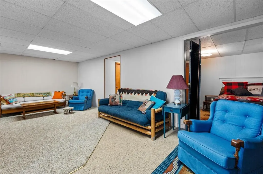 9158 W School Section Lake Drive Morton Township MI 49332