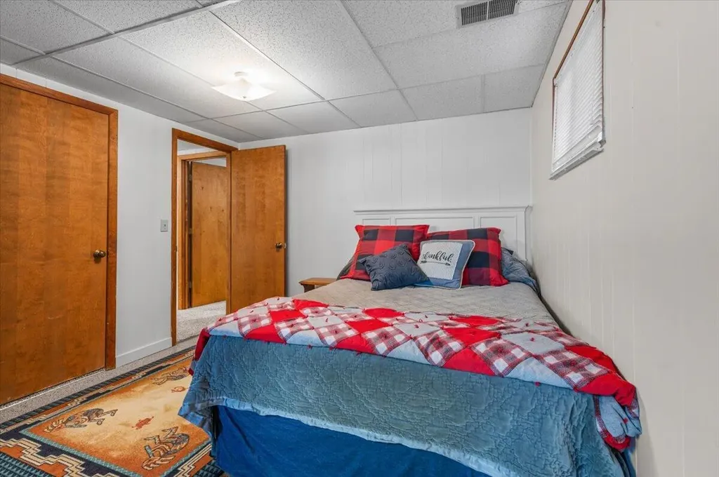 9158 W School Section Lake Drive Morton Township MI 49332