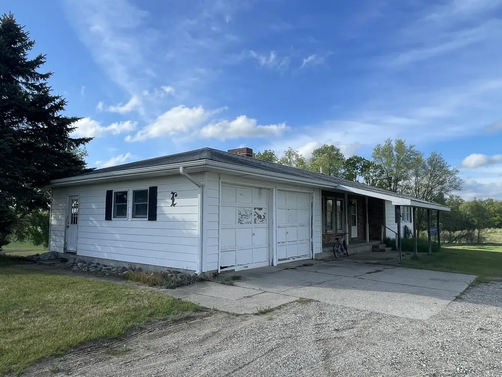 11758 Monroe Road Hinton Township MI 49336