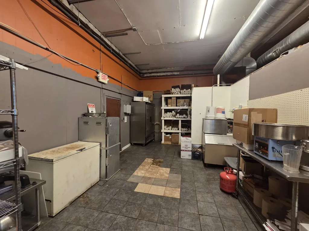 526 E Main Street Edmore Village MI 48829