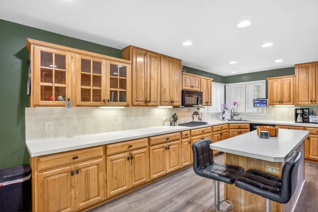 6908 Club House Drive E Morton Township MI 49346