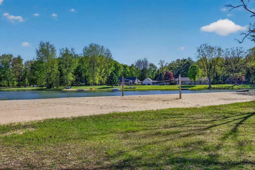 6908 Club House Drive E Morton Township MI 49346