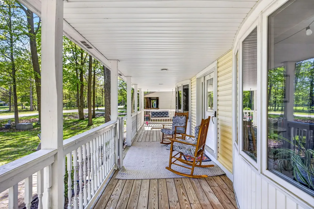 6908 Club House Drive E Morton Township MI 49346