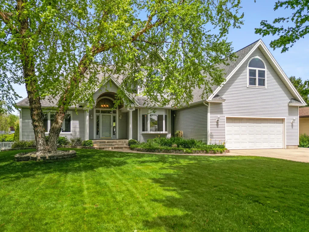 607 Apache Drive Fremont City MI 49412