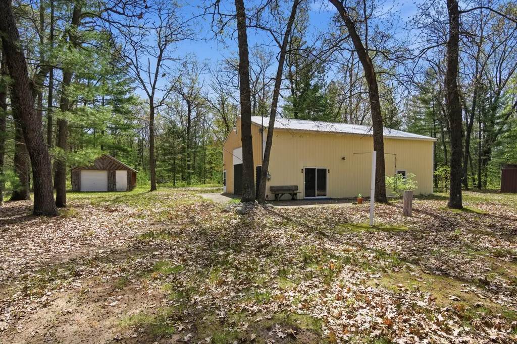 337 S Taylor Road Branch Township MI 49402