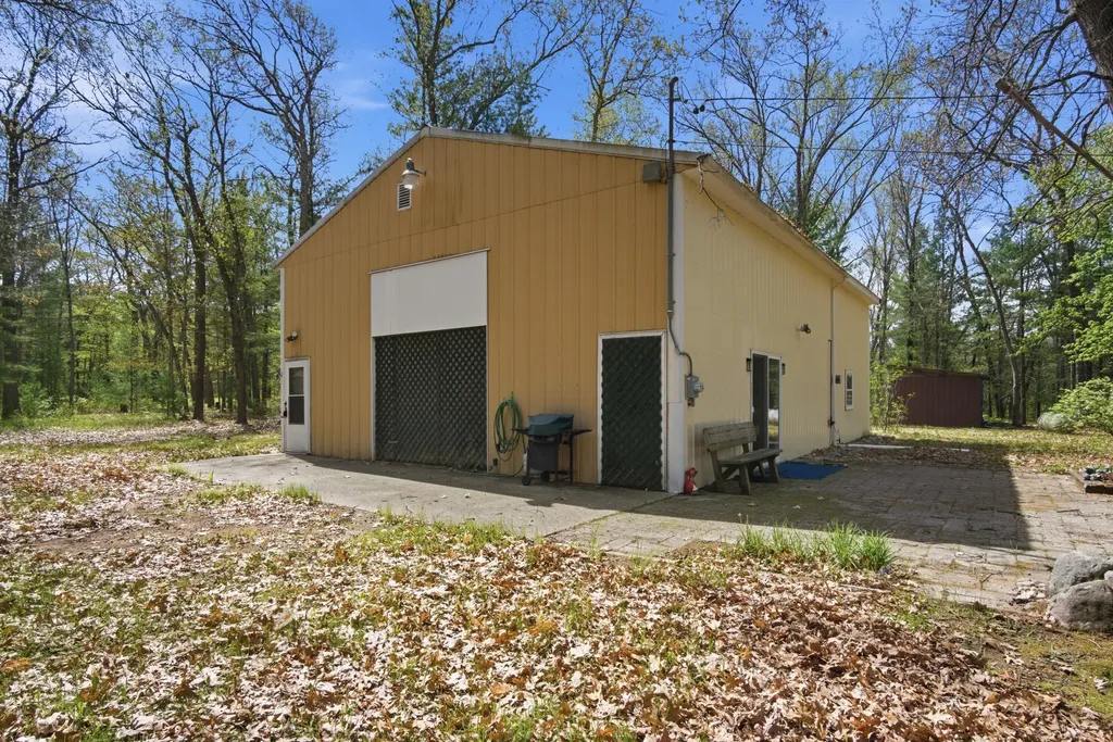 337 S Taylor Road Branch Township MI 49402