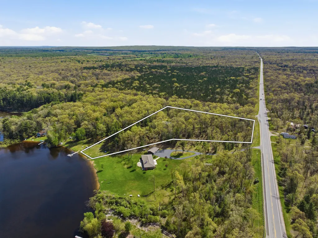337 S Taylor Road Branch Township MI 49402