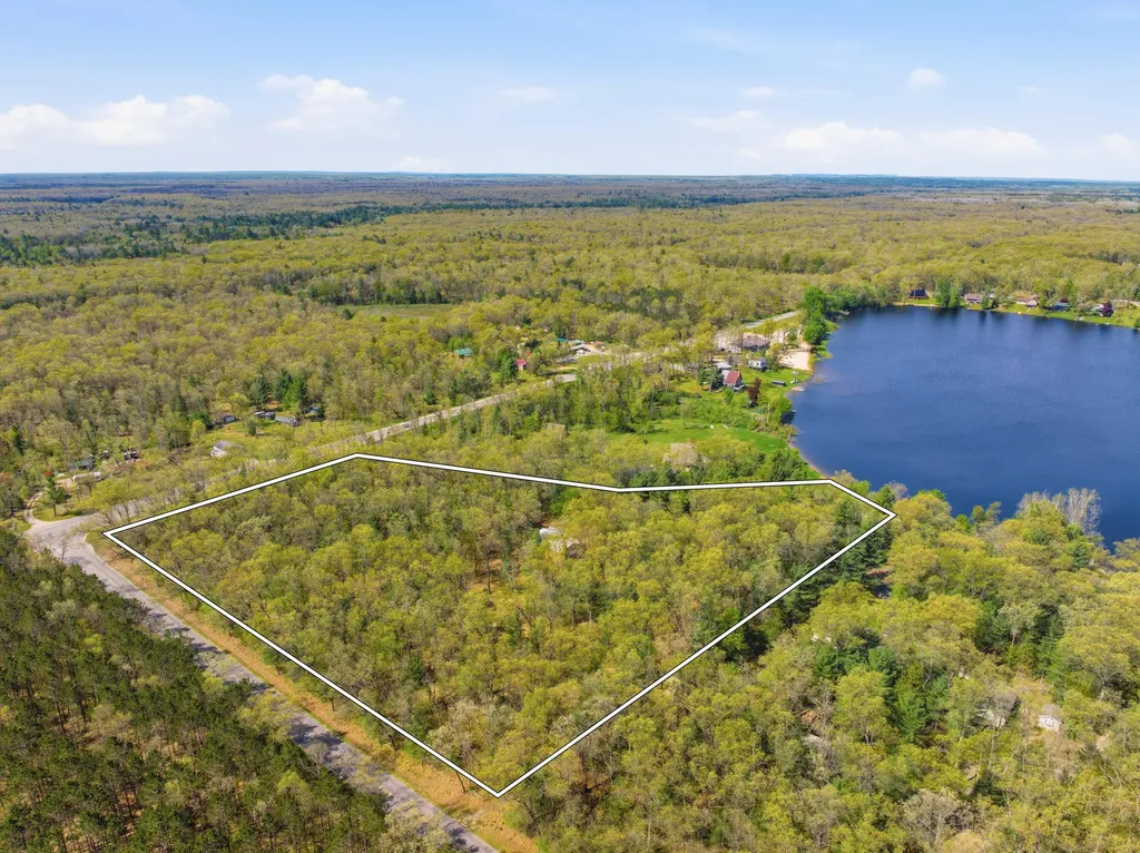 337 S Taylor Road Branch Township MI 49402