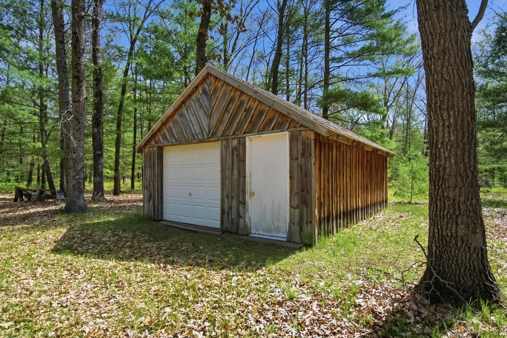 337 S Taylor Road Branch Township MI 49402