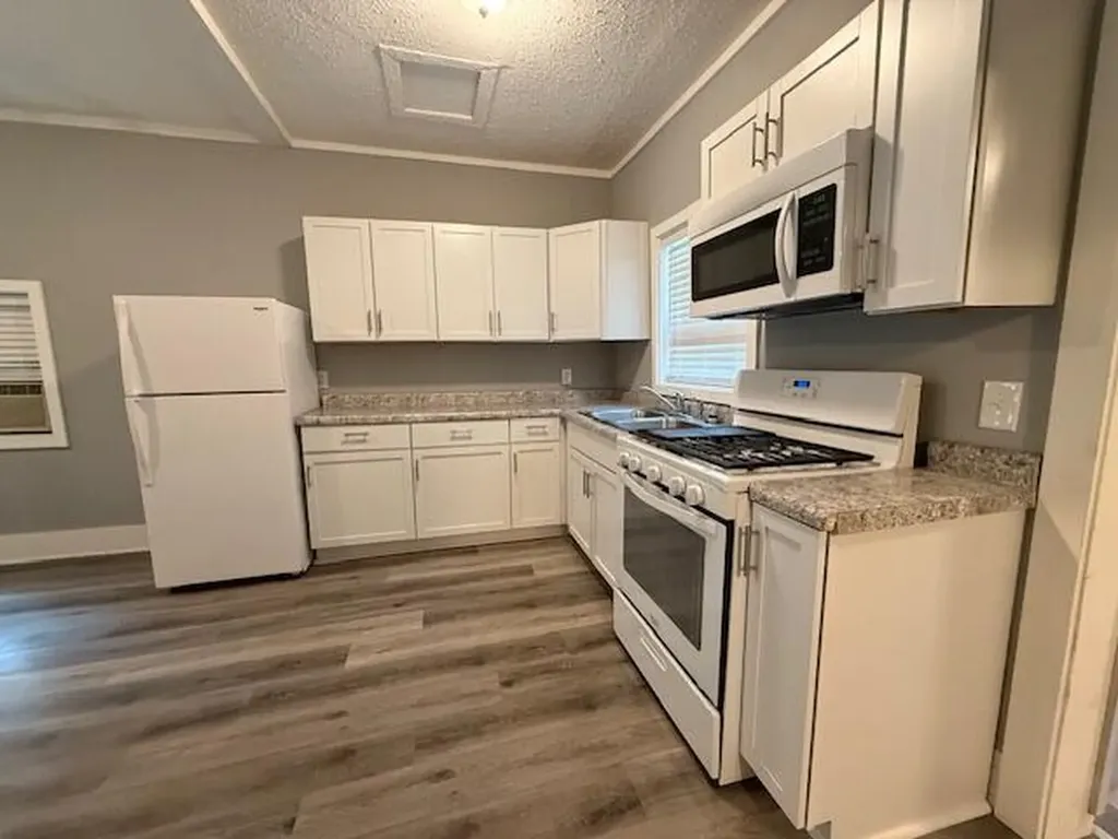 37 E Jefferson Street Newaygo City MI 49337