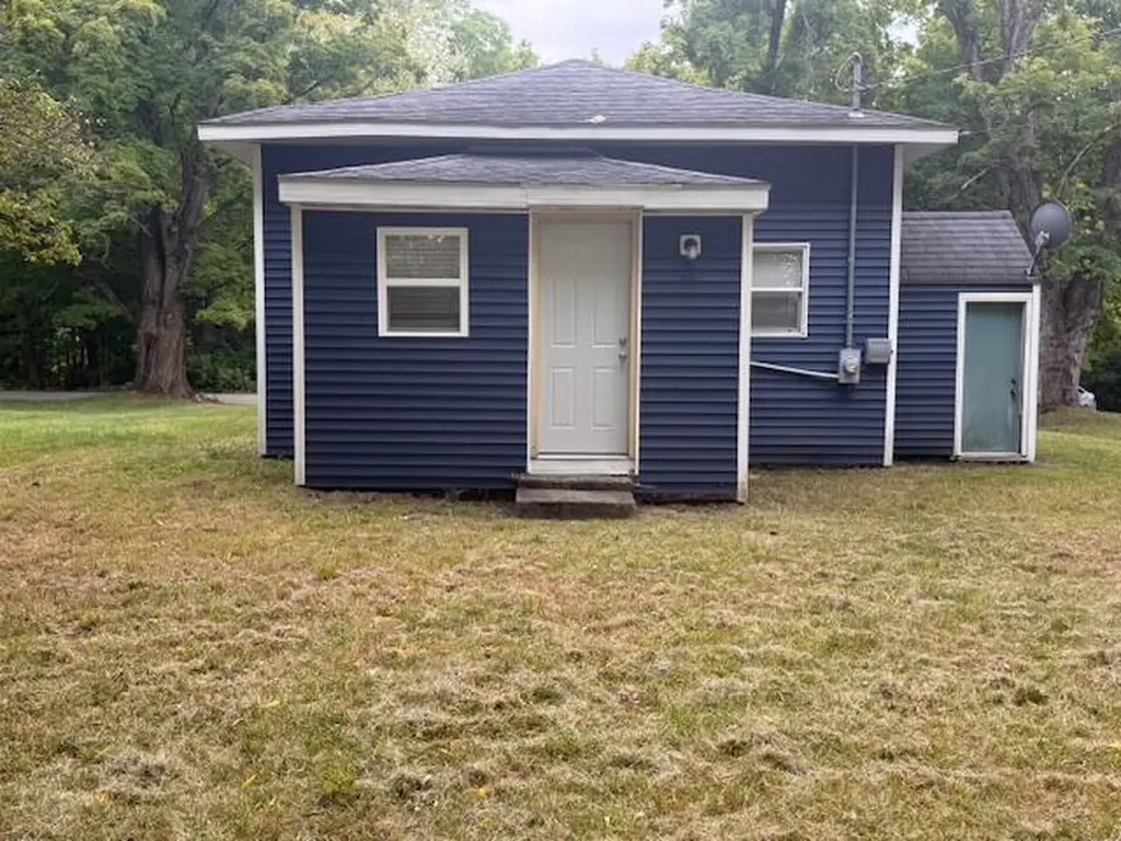 37 E Jefferson Street Newaygo City MI 49337