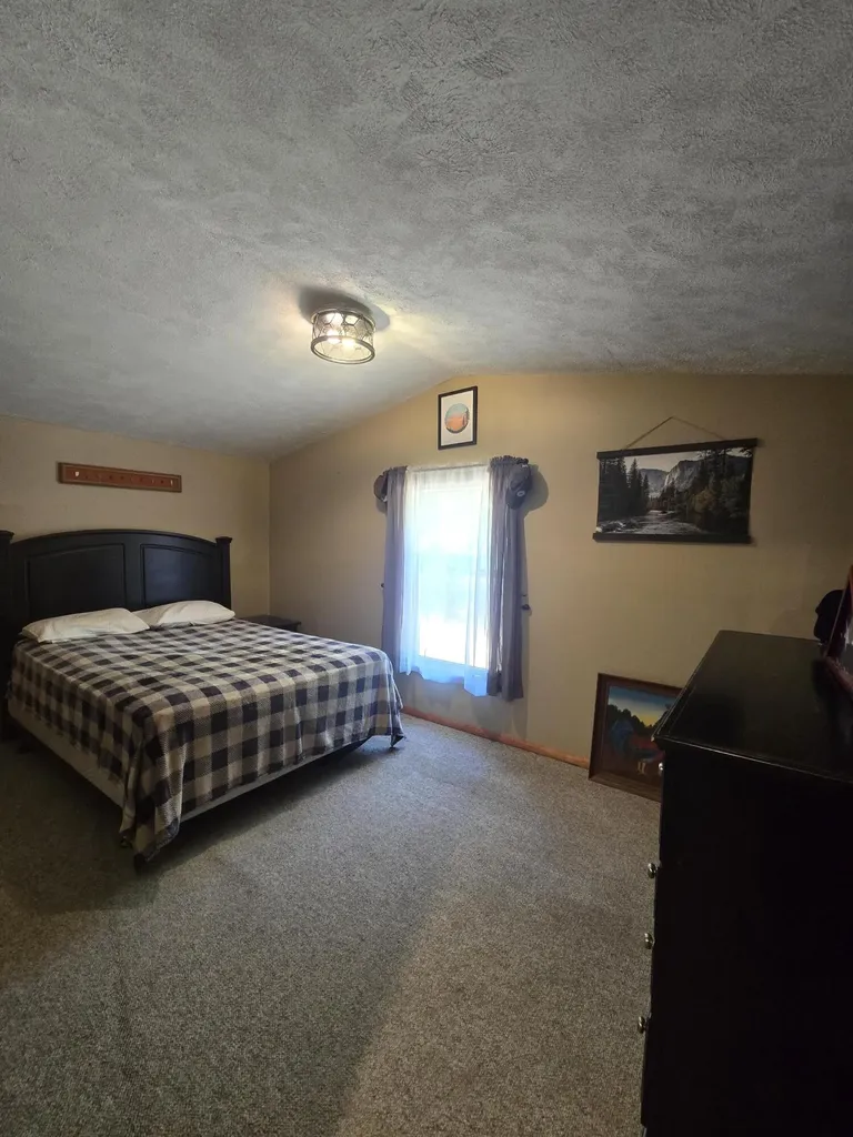 5221 N 17 Road Antioch Township MI 49668