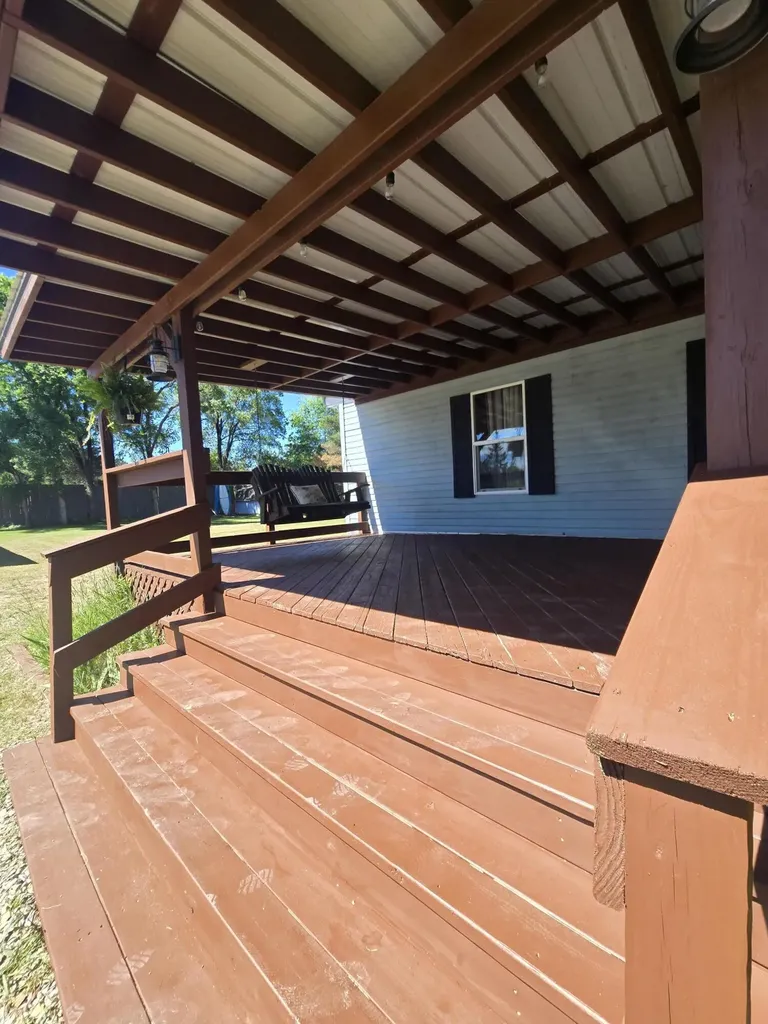 5221 N 17 Road Antioch Township MI 49668