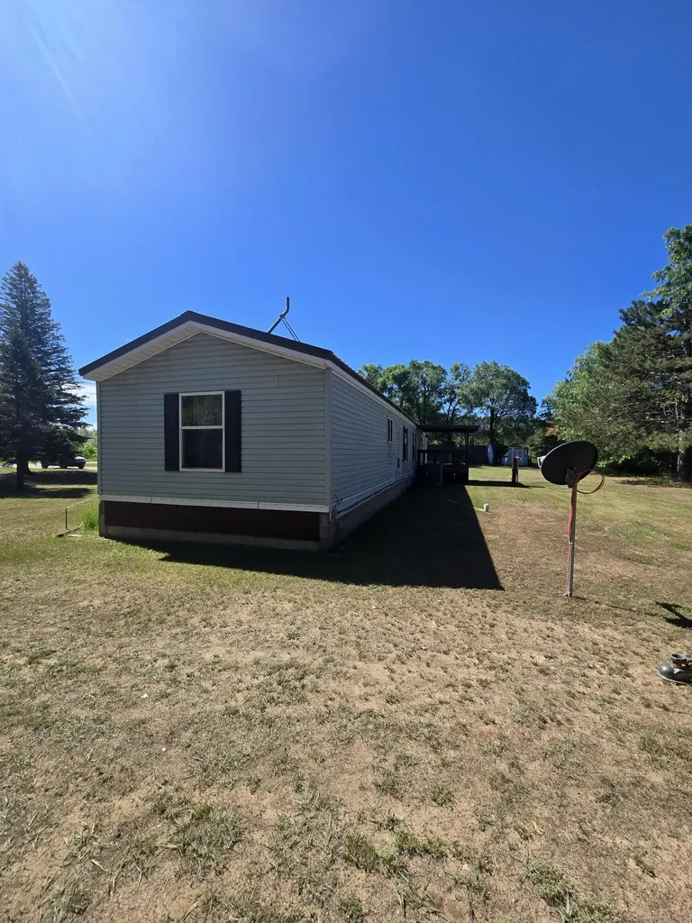 5221 N 17 Road Antioch Township MI 49668