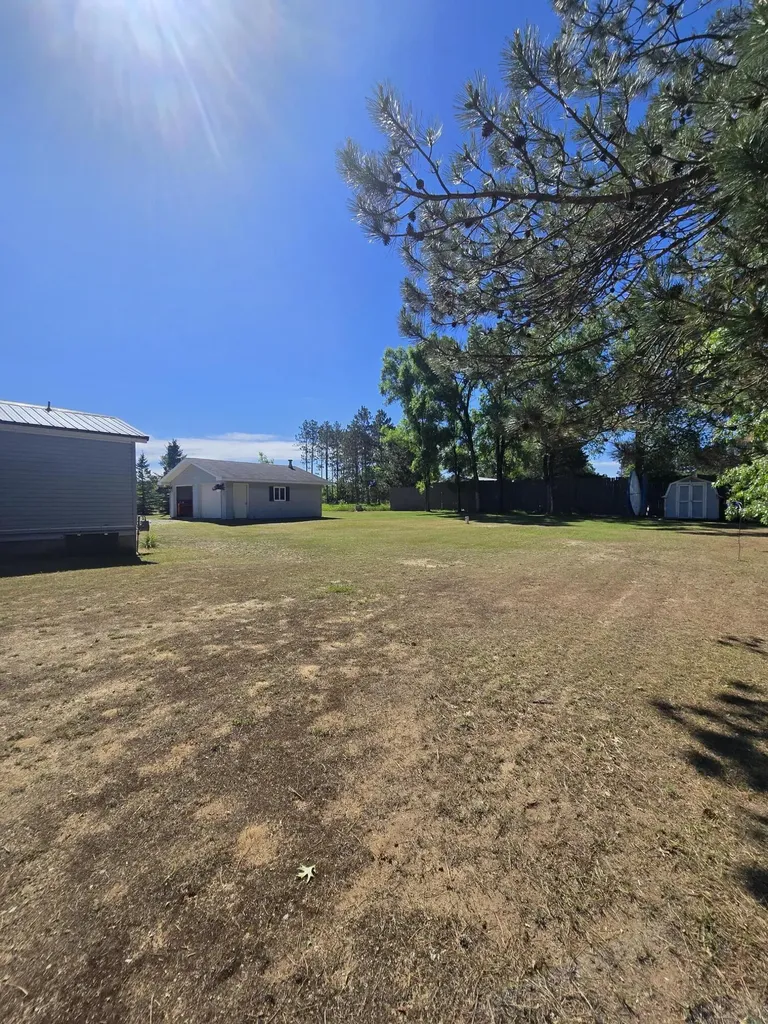 5221 N 17 Road Antioch Township MI 49668