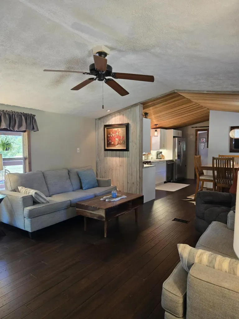 5221 N 17 Road Antioch Township MI 49668