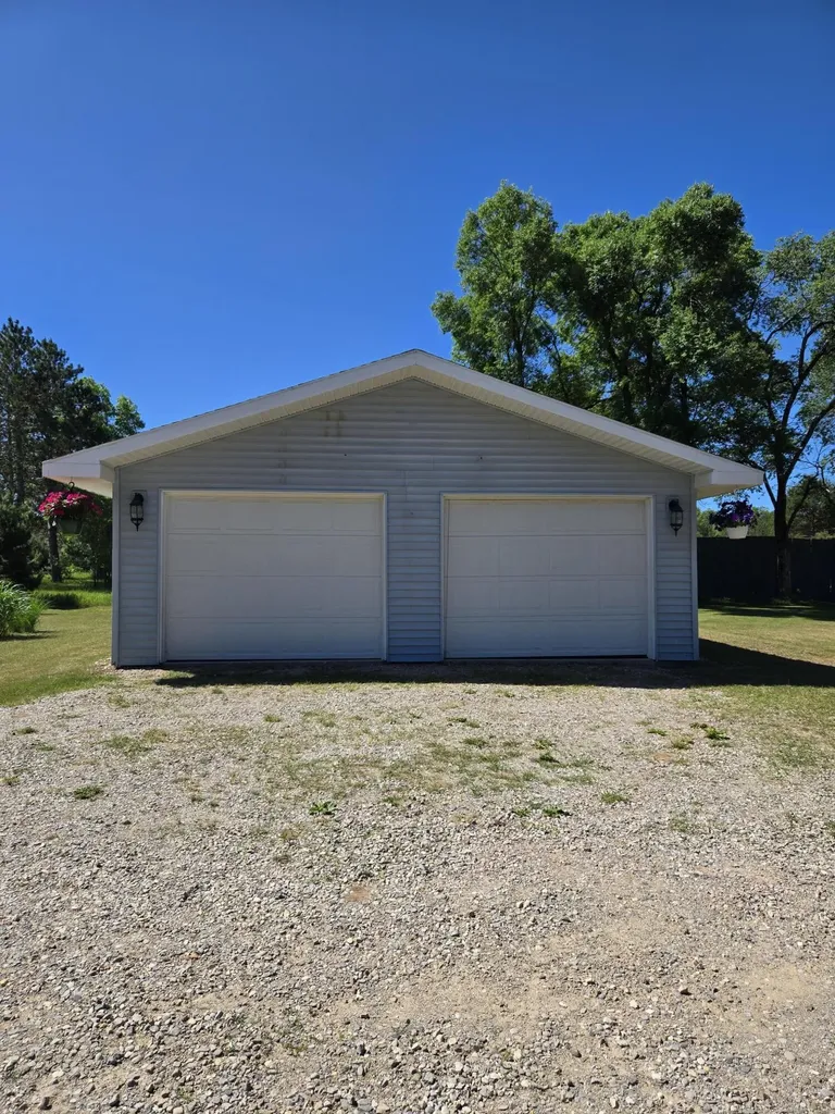 5221 N 17 Road Antioch Township MI 49668