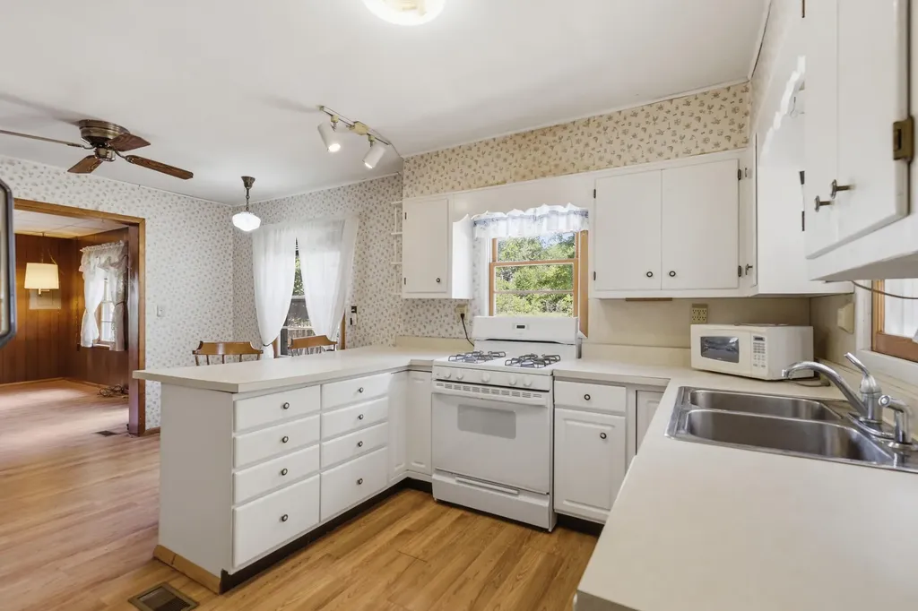 435 N Perry Street Unknown City MI 49305