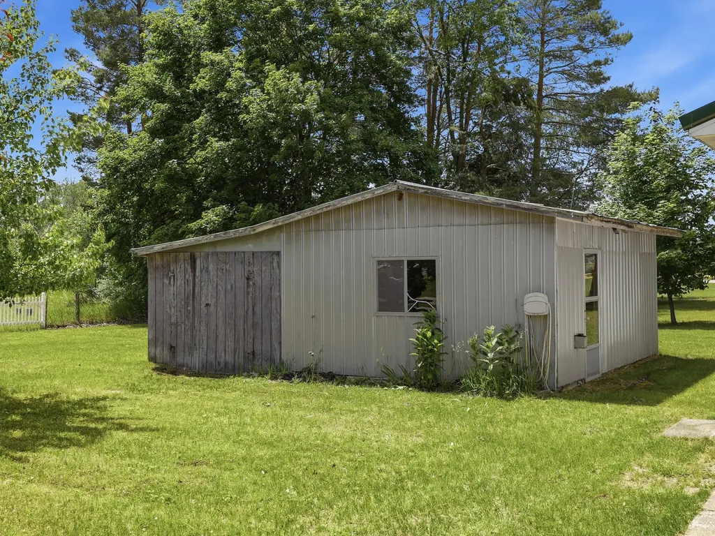 435 N Perry Street Unknown City MI 49305