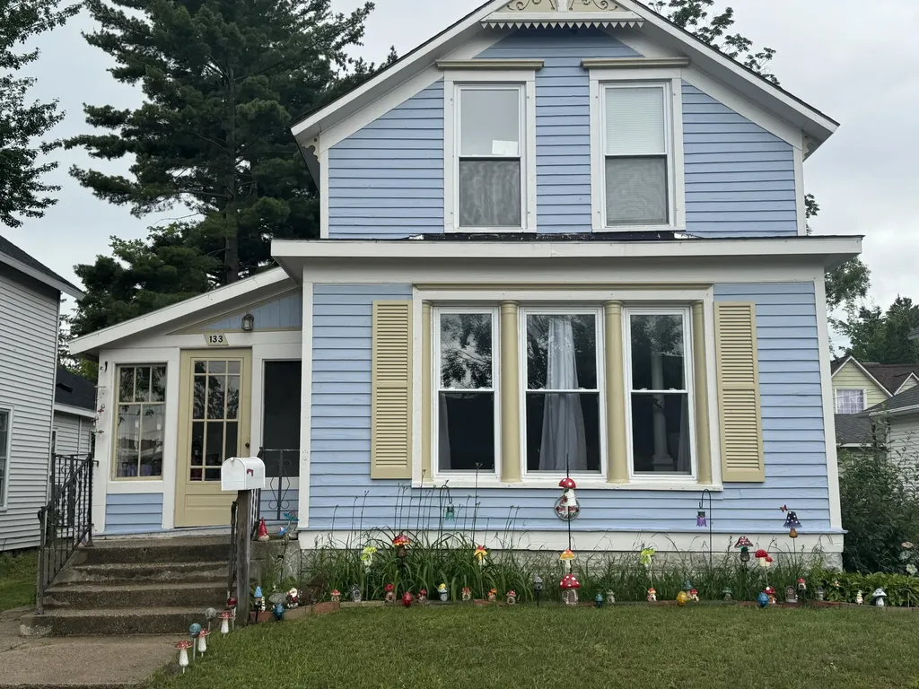 133 W Slosson Avenue Reed City City MI 49677