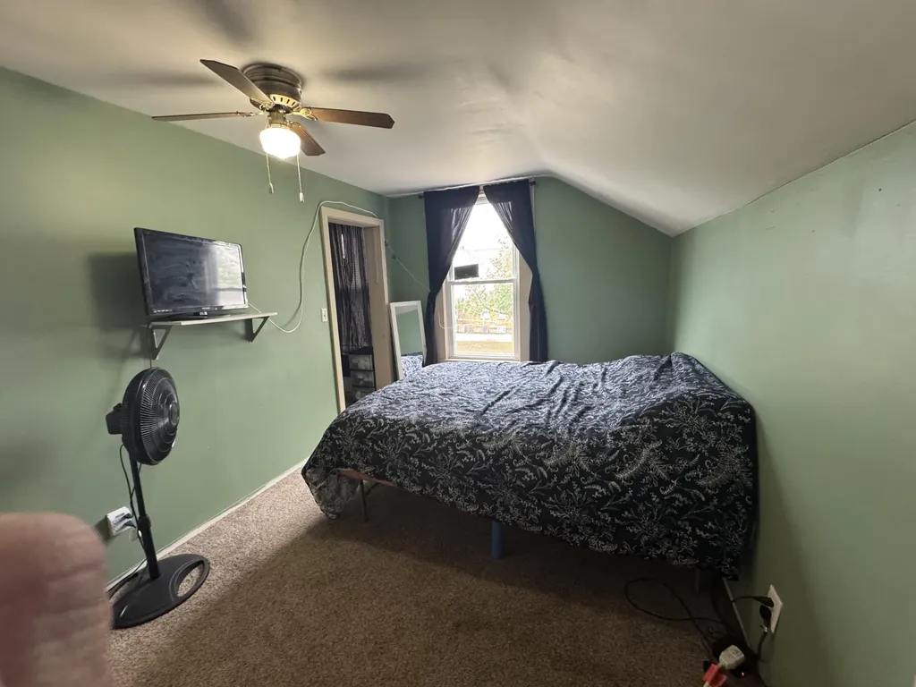 133 W Slosson Avenue Reed City City MI 49677