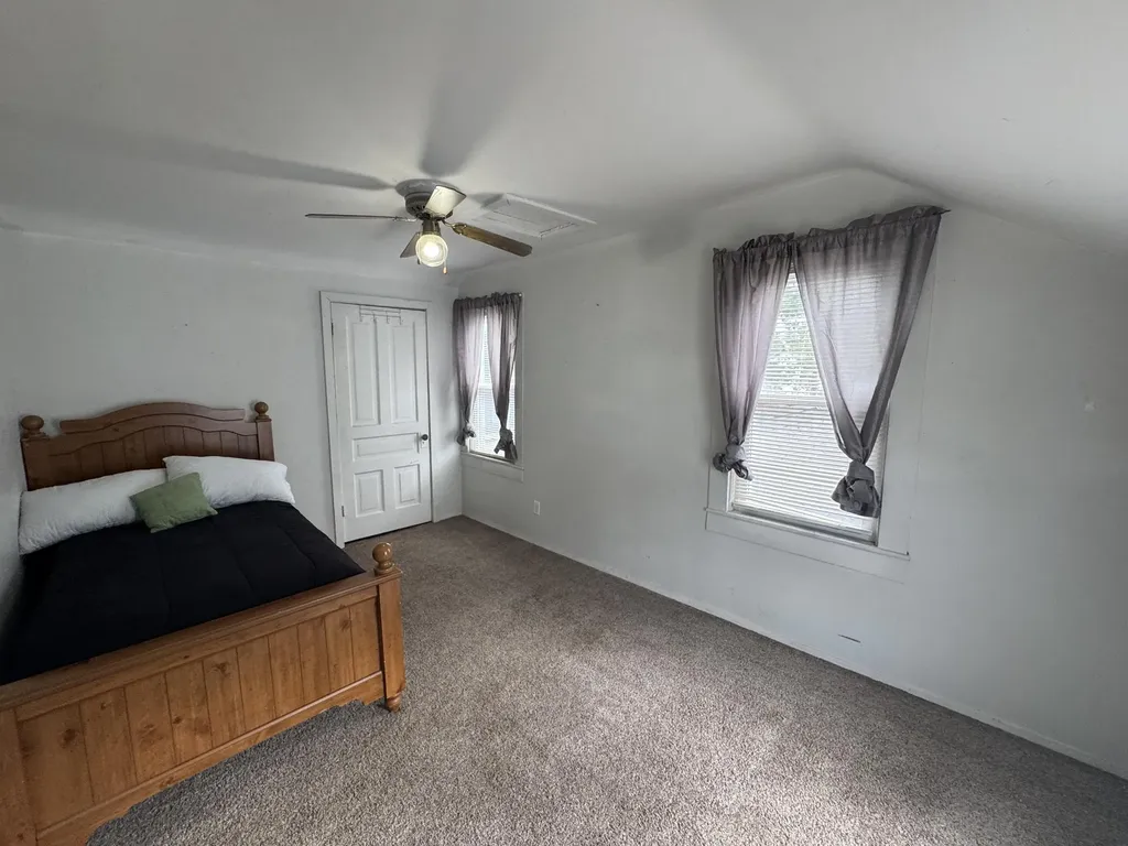 133 W Slosson Avenue Reed City City MI 49677