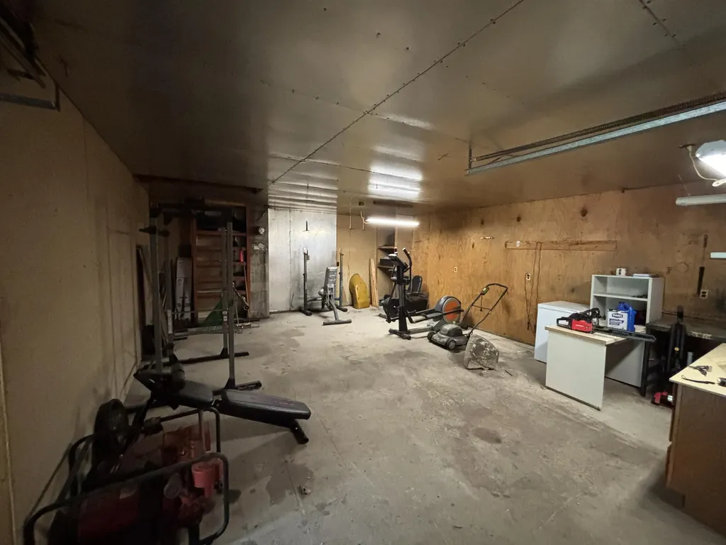 8967 W Bowling Green Boulevard Unknown City MI 49304