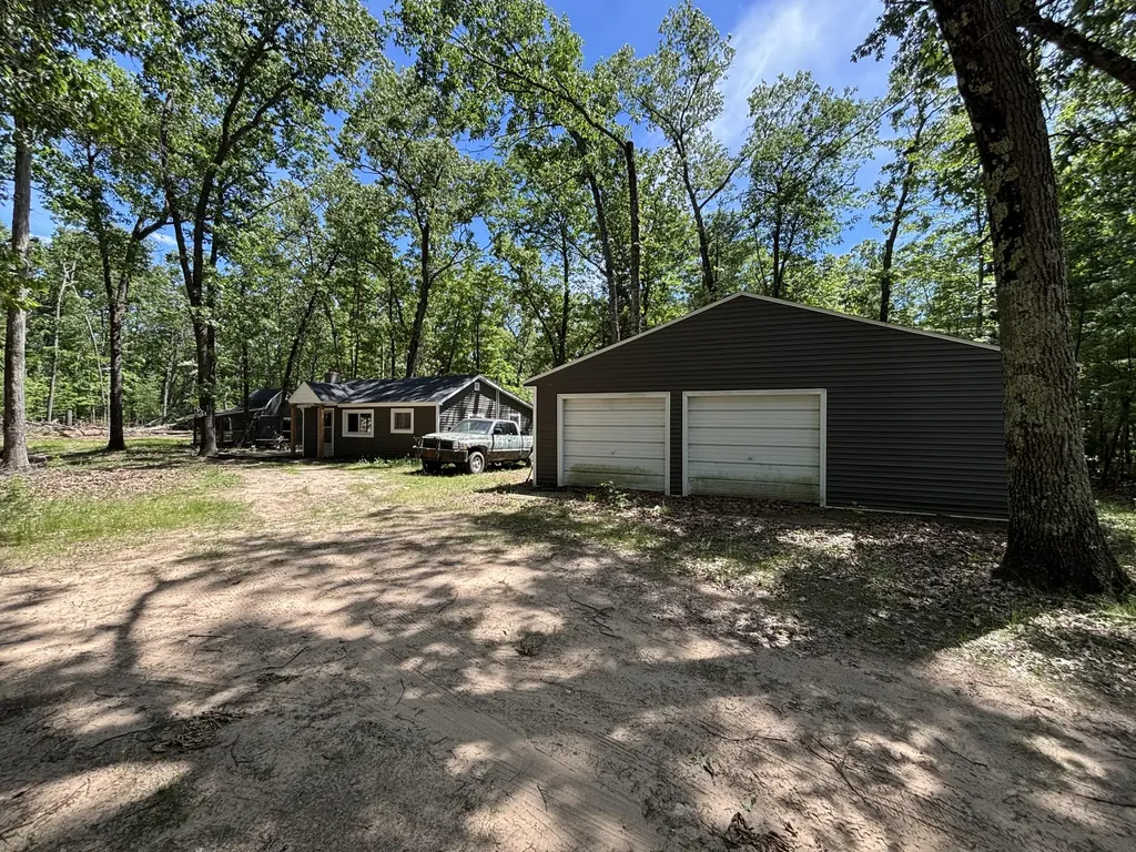 8967 W Bowling Green Boulevard Unknown City MI 49304