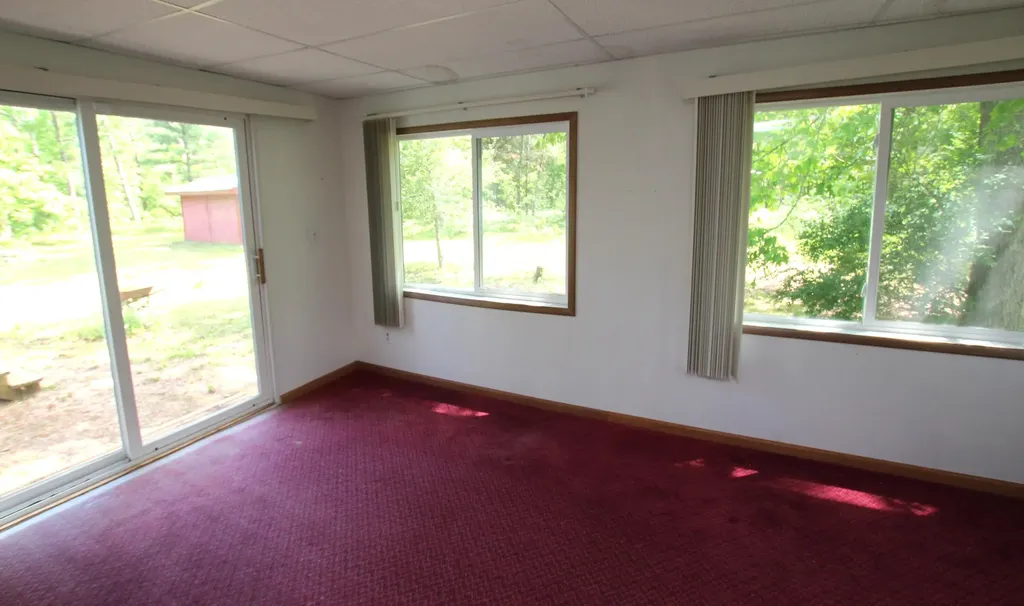 2259 E 40th Street Cherry Valley Township MI 49642