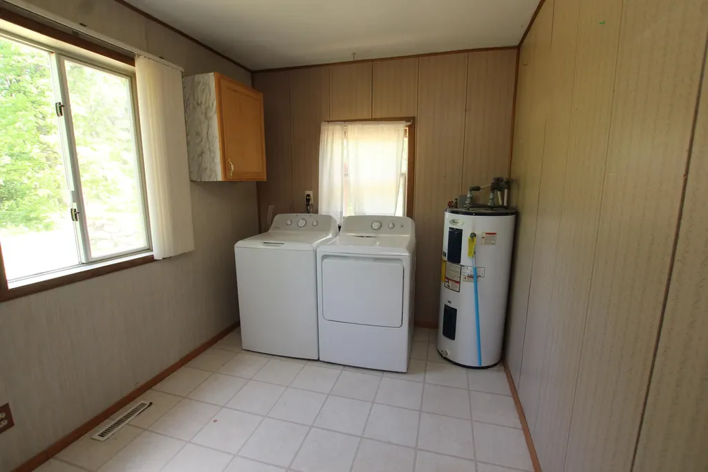 2259 E 40th Street Cherry Valley Township MI 49642