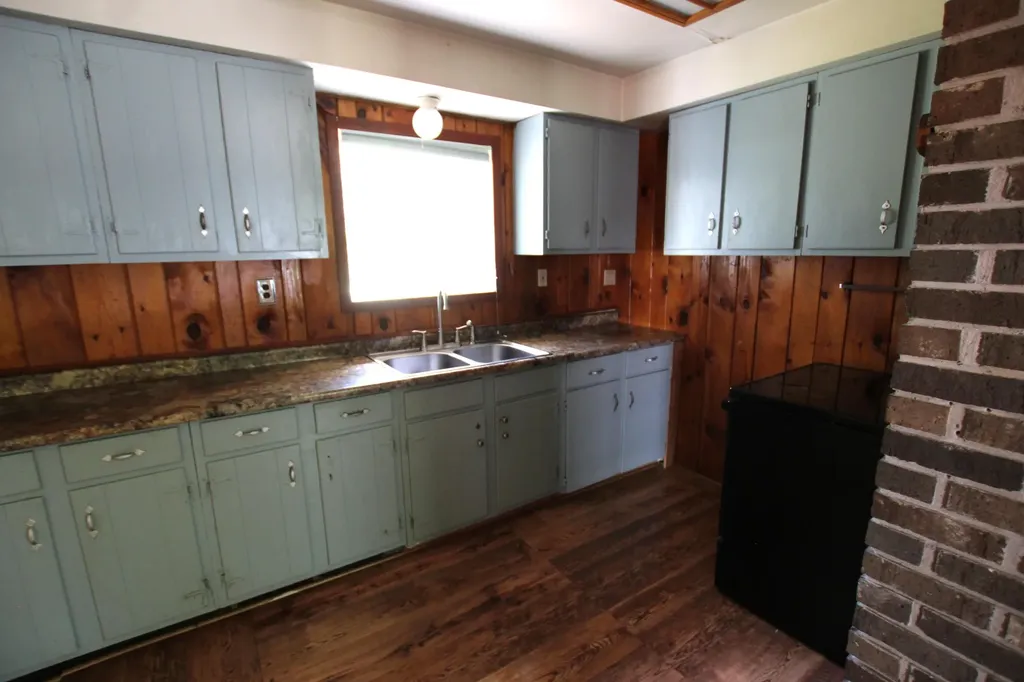2259 E 40th Street Cherry Valley Township MI 49642