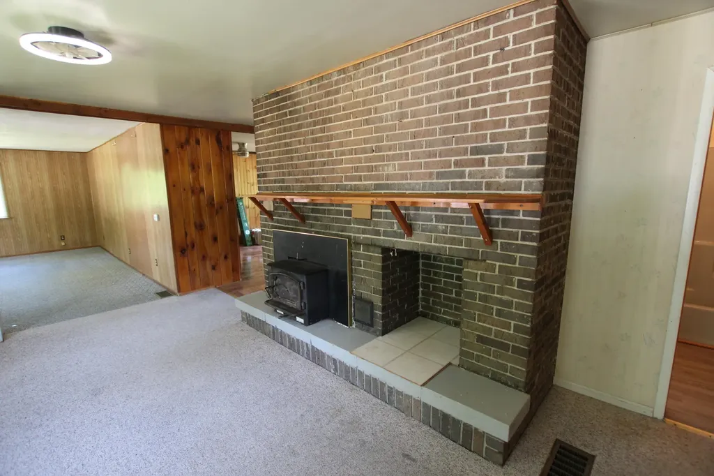 2259 E 40th Street Cherry Valley Township MI 49642
