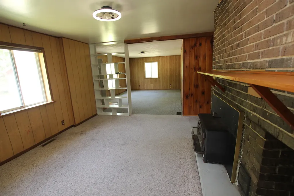 2259 E 40th Street Cherry Valley Township MI 49642