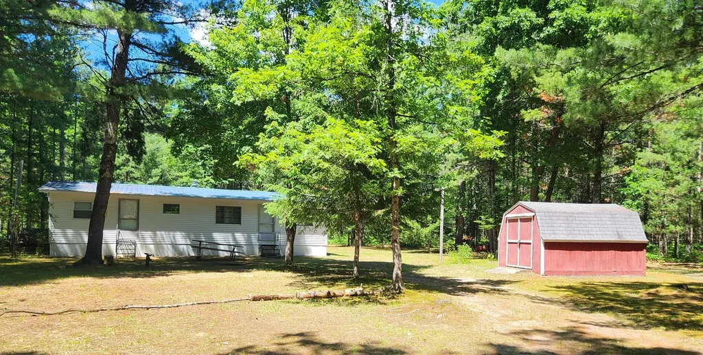 934 E 72nd Street Yates Township MI 49642