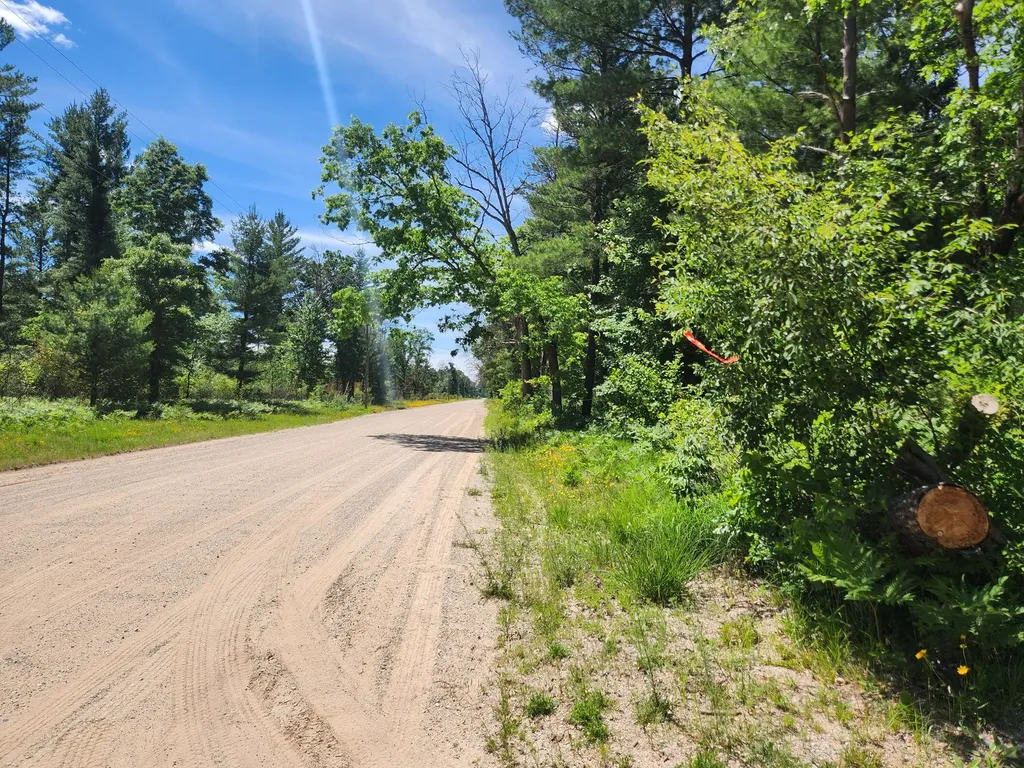934 E 72nd Street Yates Township MI 49642