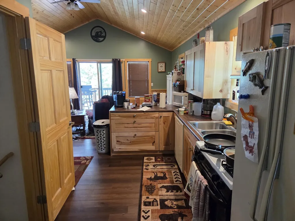 2485 W Lake Shore Drive Merrill Township MI 49309
