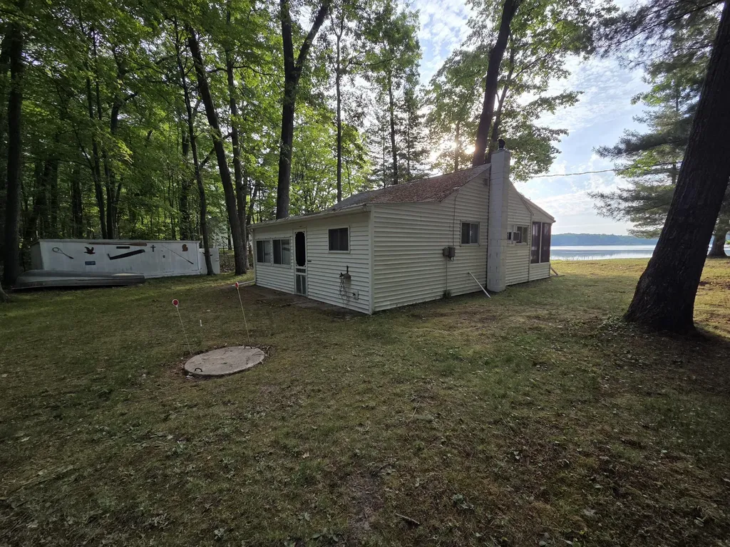 2093 N Tallman Lake Road Sheridan Township MI 49410