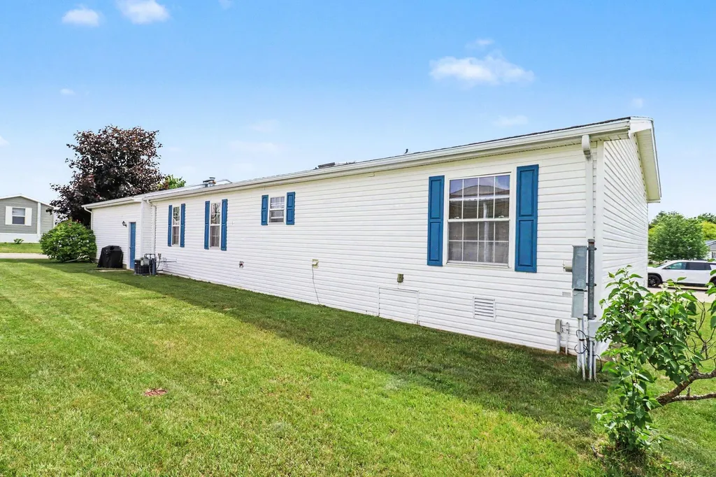 600 Peach Lane Fremont City MI 49412