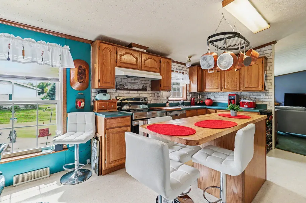 600 Peach Lane Fremont City MI 49412