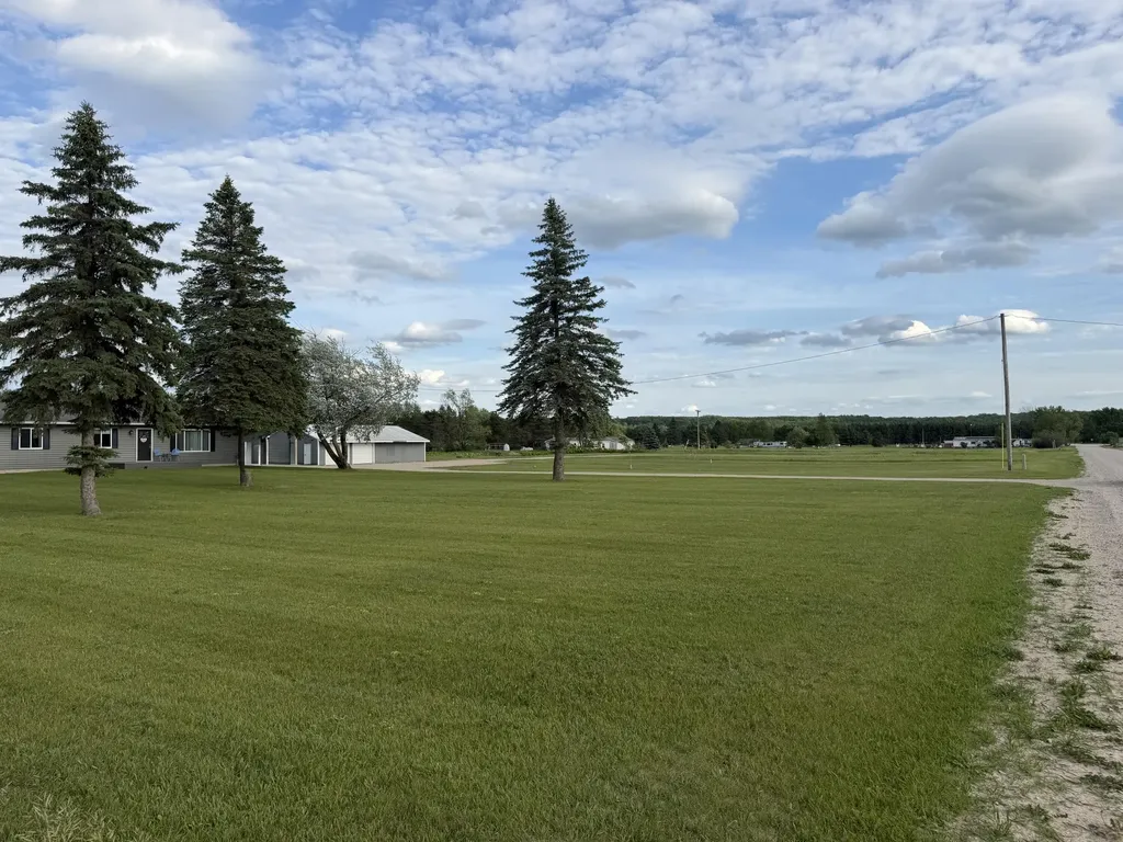 5236 110th Avenue Evart Township MI 49631