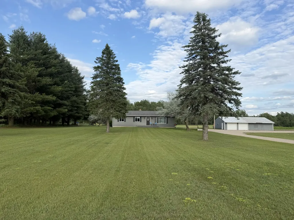 5236 110th Avenue Evart Township MI 49631