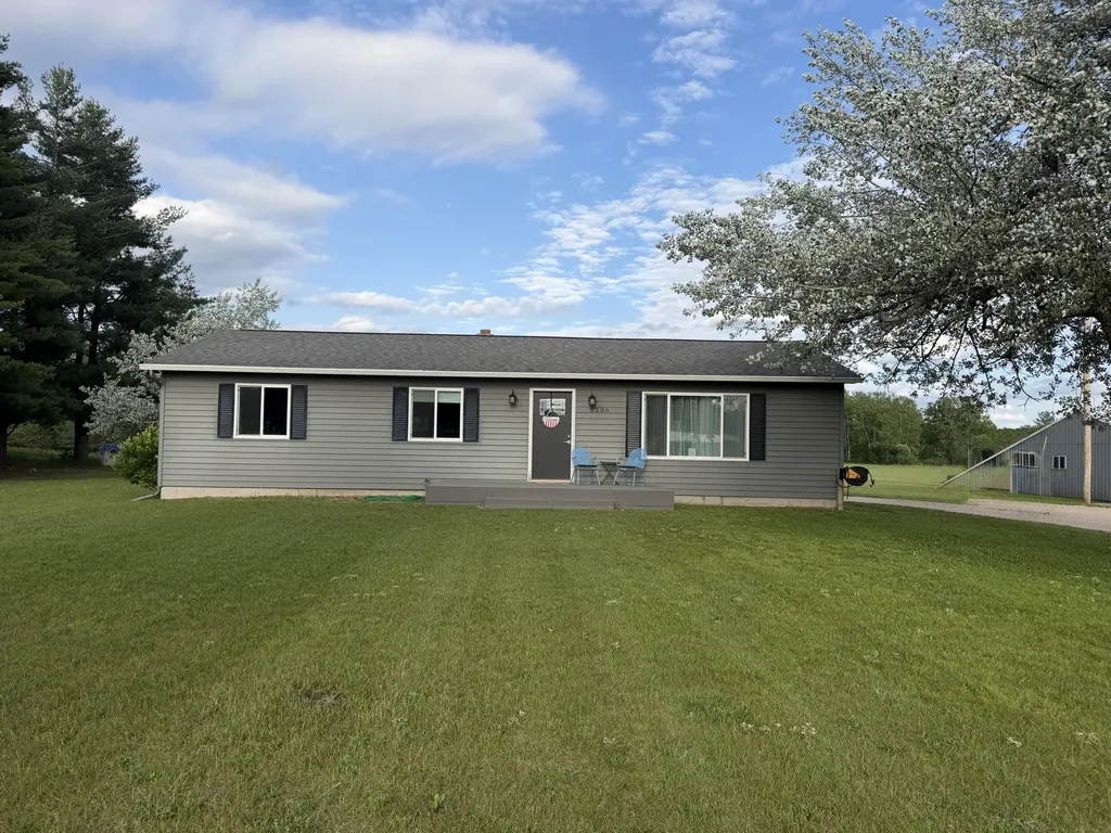5236 110th Avenue Evart Township MI 49631