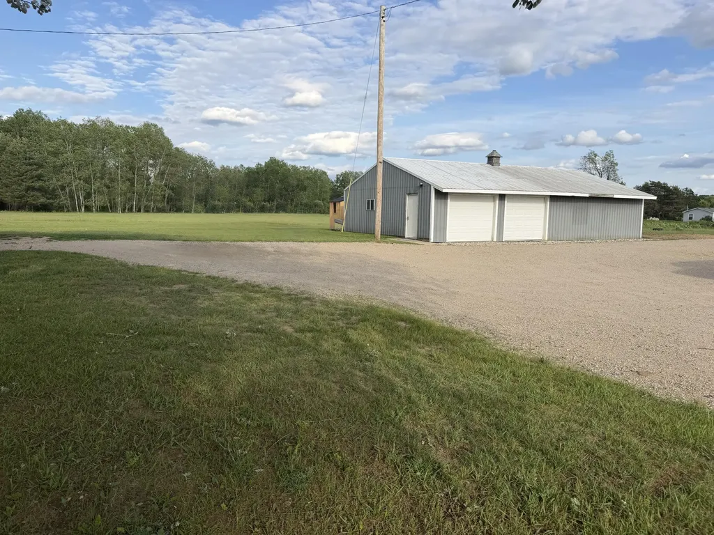 5236 110th Avenue Evart Township MI 49631