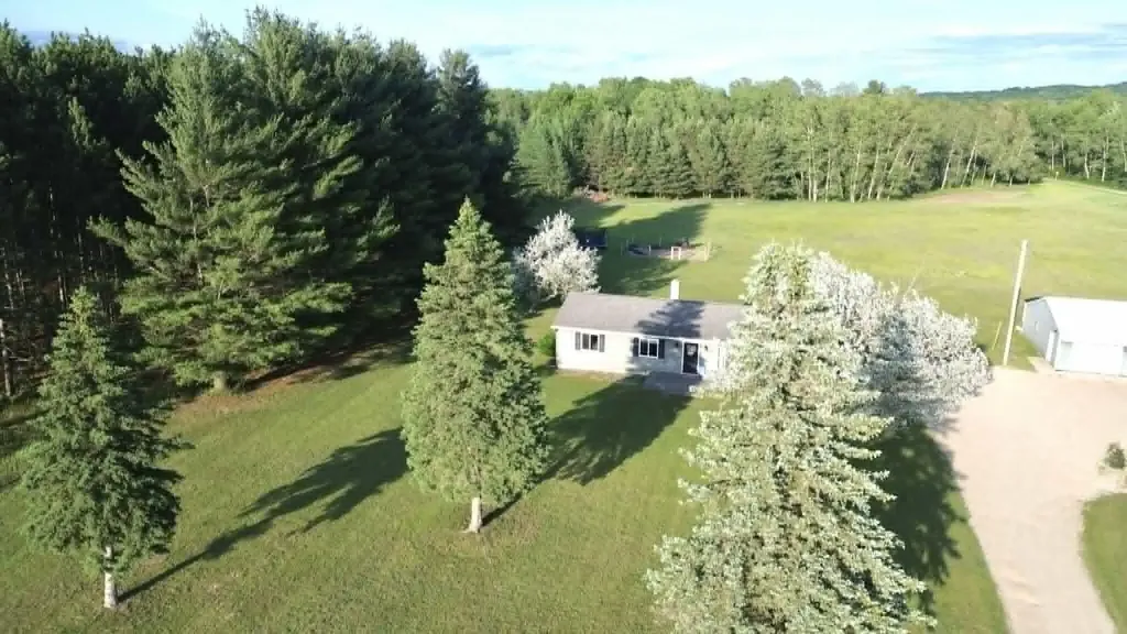 5236 110th Avenue Evart Township MI 49631