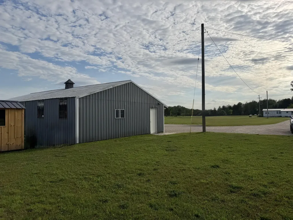 5236 110th Avenue Evart Township MI 49631