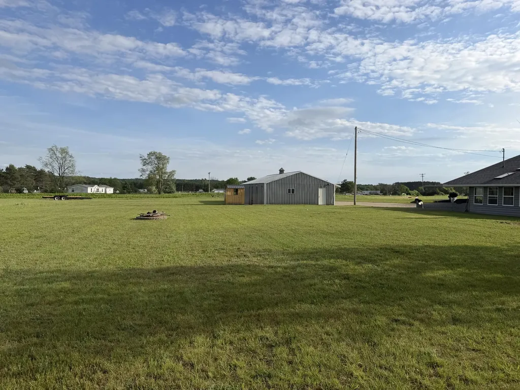 5236 110th Avenue Evart Township MI 49631