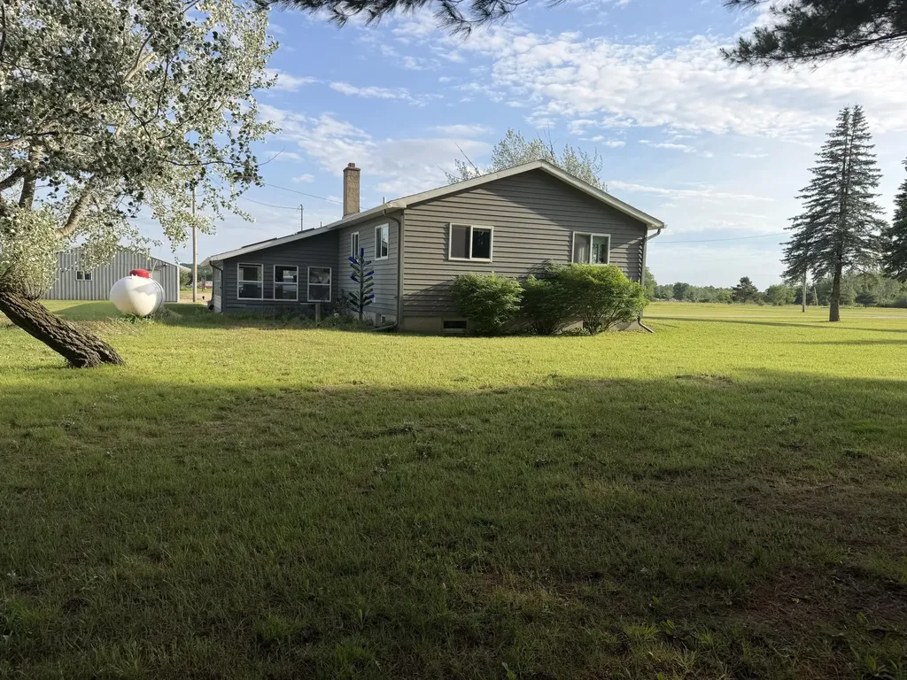 5236 110th Avenue Evart Township MI 49631